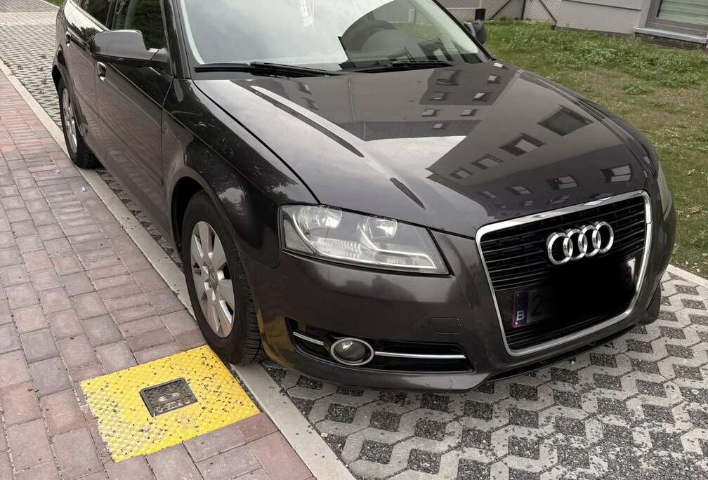Audi Sportback 1.6 TDi e Attraction Start/Stop DPF