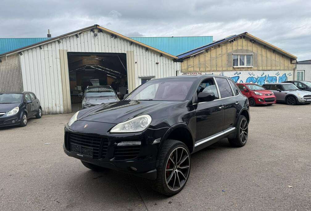 Porsche Cayenne Turbo 4.8 Turbo V8 Tiptronic S