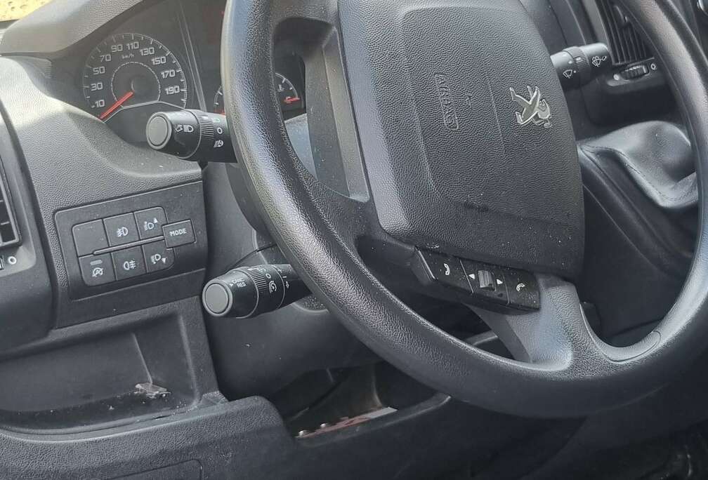 Peugeot Boxer HDi 330 L2H2 S