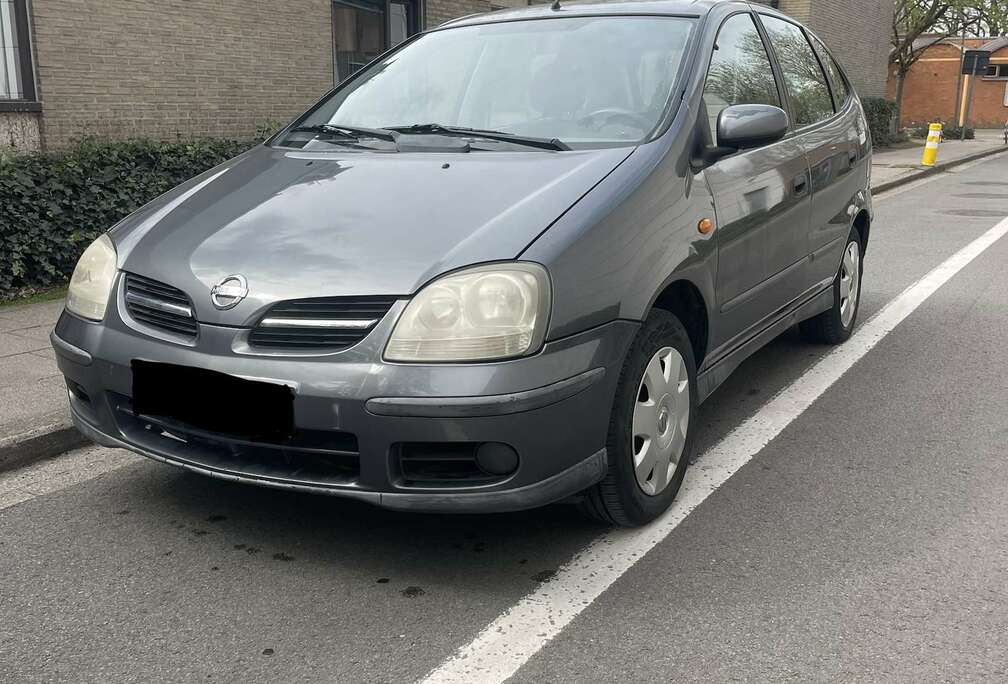 Nissan acenta PLUS