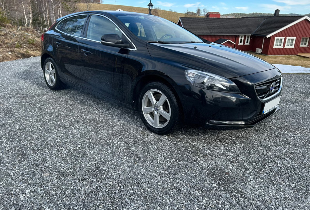 Volvo V40 2.0 D2 Momentum Geartronic