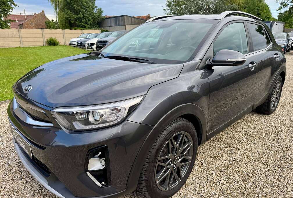 Kia Stonic 1.6 CRDi Sense ISG*GPS*CAMERA*CUIR*1ER PROP+CARNET*ETAT NEUF*
