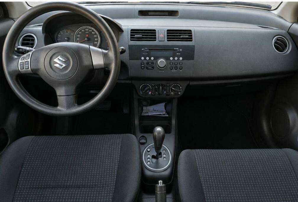 Suzuki 1.3i GLX Airbag X.tension