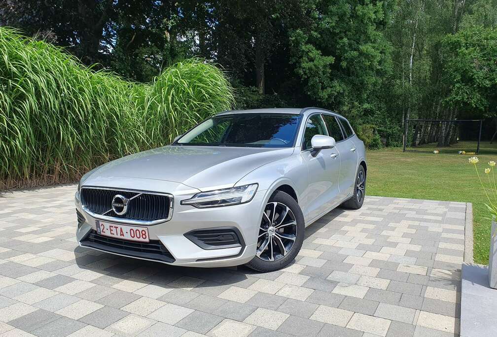 Volvo B3 B Geartronic Momentum Pro Mild Hybrid
