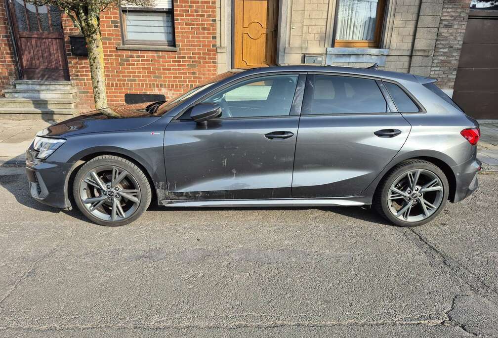 Audi Sedan 30 TFSI MHEV Business Edition S line tronic