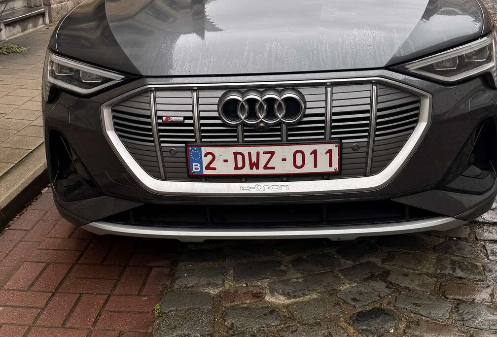 Audi 50 quattro S line