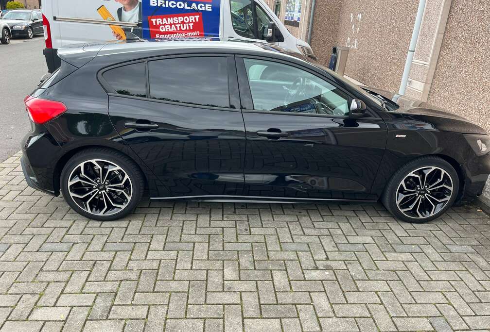 Ford Focus 1.0 EcoBoost Connected