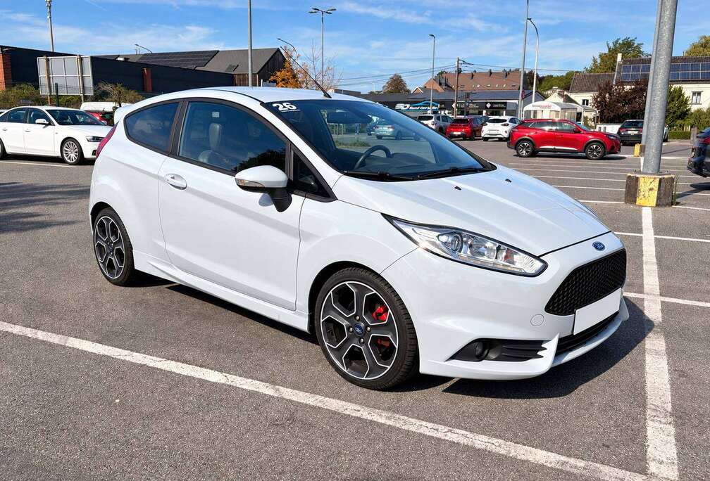 Ford Fiesta ST200 1.6 EcoBoost