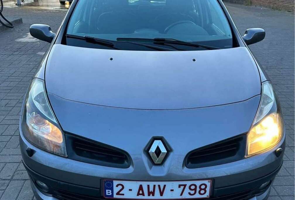 Renault 1.5 dCi 100 Sport Dynamique