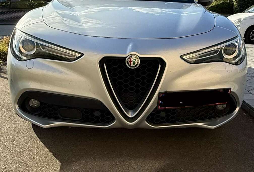Alfa Romeo 2.2 JTD Super.           TVA DÉDUCTIBLE