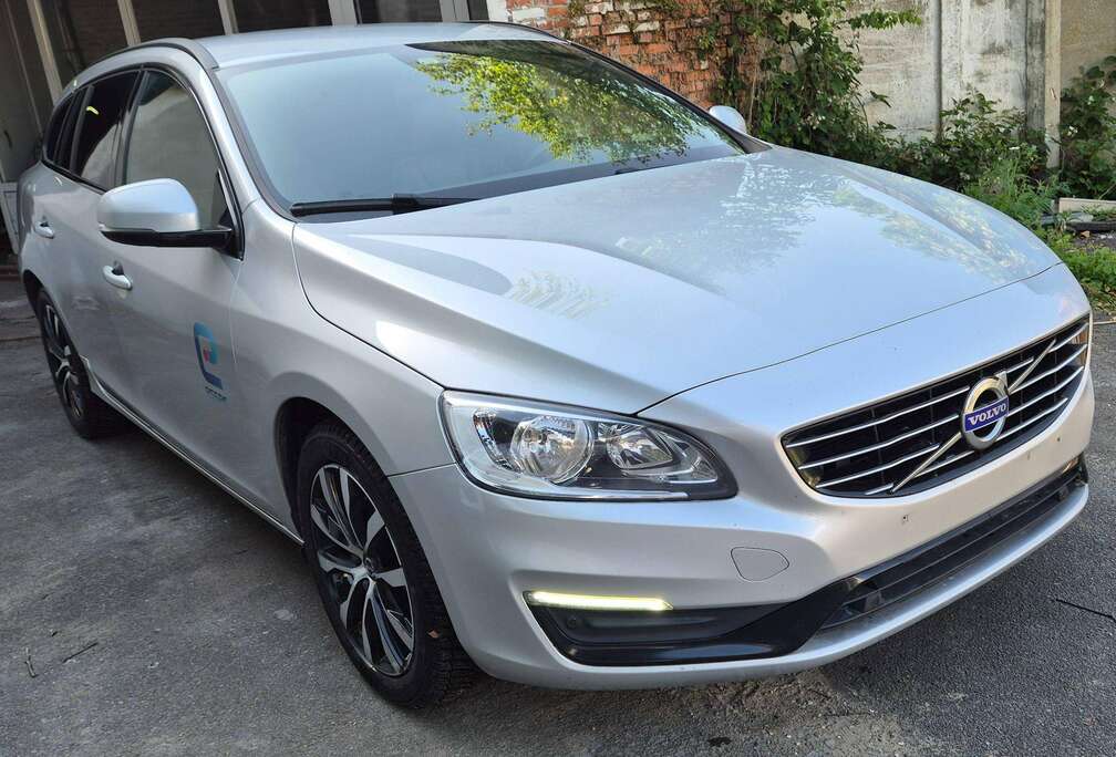 Volvo V60 2.0 D2 Luxury Edition