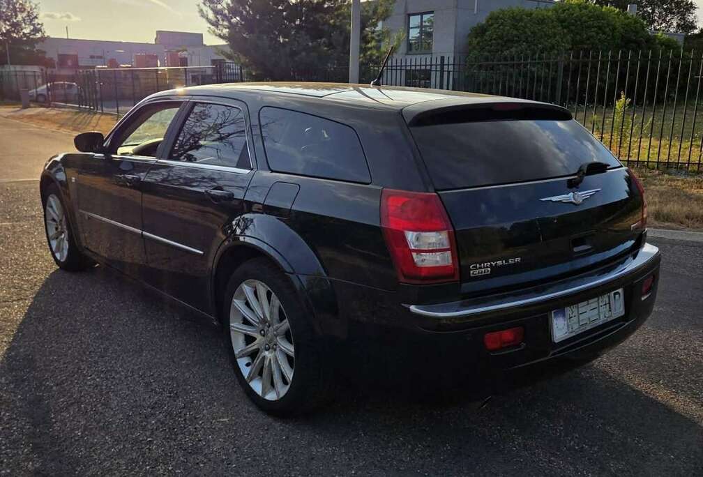 Chrysler 300 C Touring 3.0 Turbo CRD V6