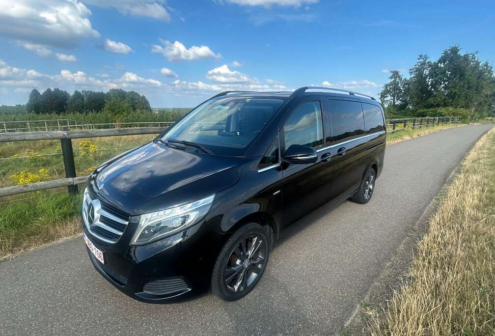 Mercedes-Benz V 250 d LWB Avantgarde. 6 or 7 seater. No VAT