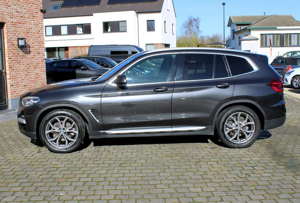 BMW 2.0iA xDrive20 X-LINE
