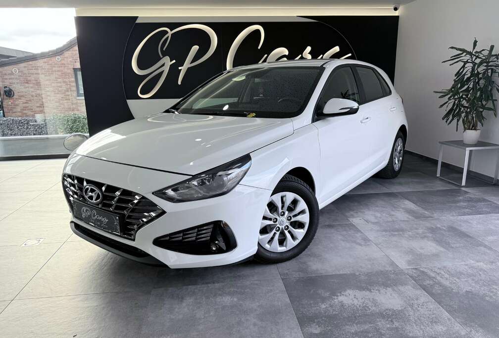 Hyundai i30 1.0 T-GDi MHEV Sky