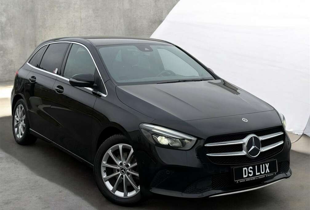 Mercedes-Benz D 116CH 7G-TRONIC / VIRTUAL COCPIT / LED