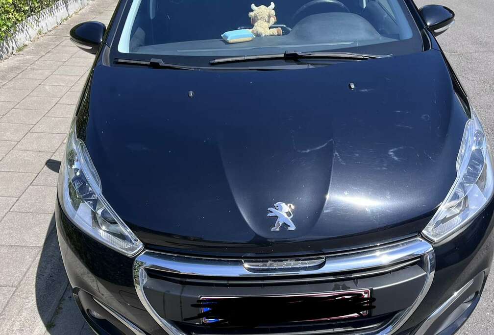Peugeot 1.2i PureTech Signature S&S (EU6.2)