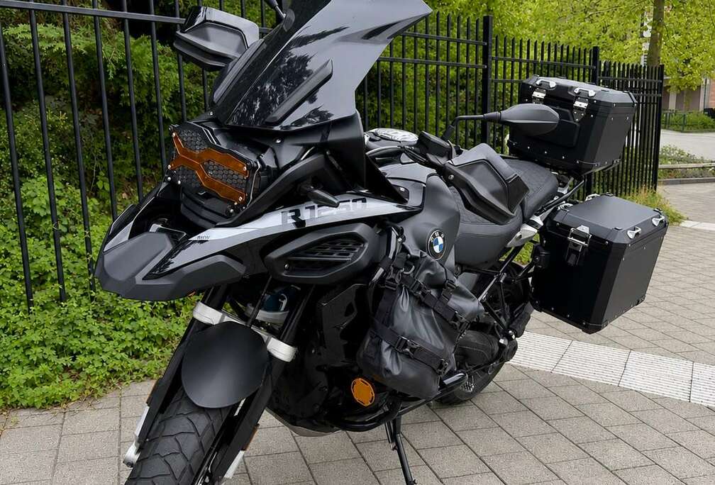 BMW Black