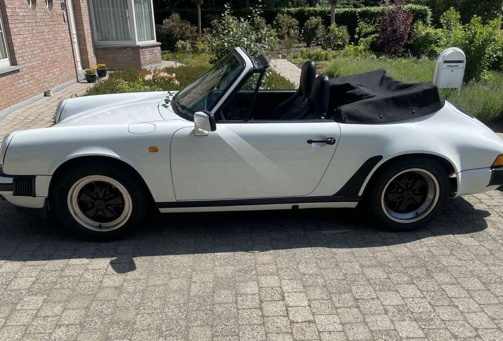 Porsche 3.2 Cabriolet