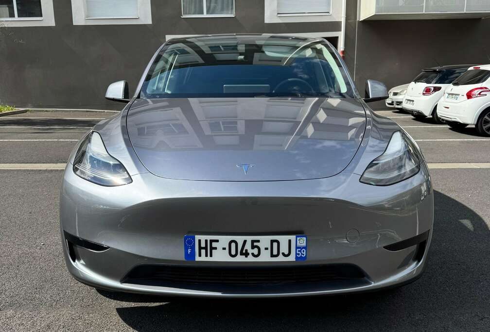Tesla Model Y 72.5 kWh Long Range RWD