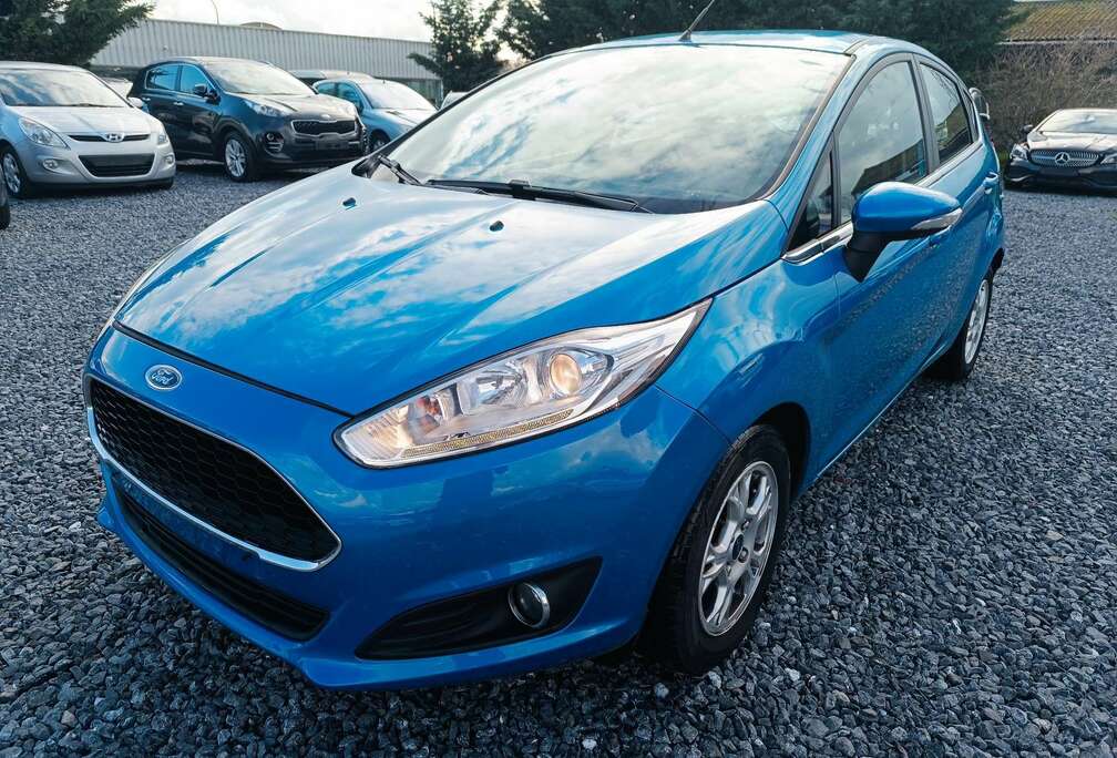 Ford 1.6 TDCi Titanium S/S (Marchand ou Export)