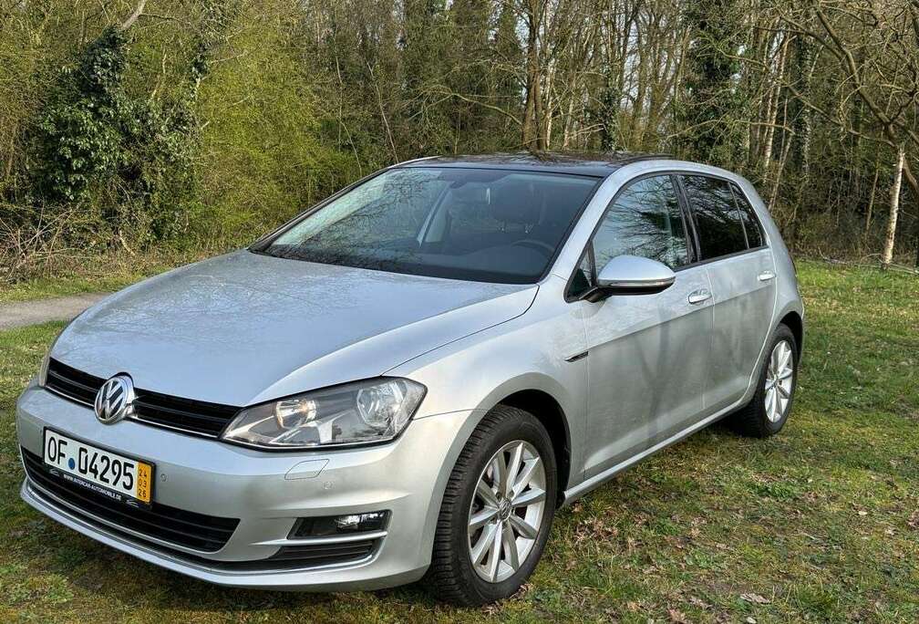 Volkswagen  VW Golf 1.2 TSI Lounge  Panorama  78.000 km