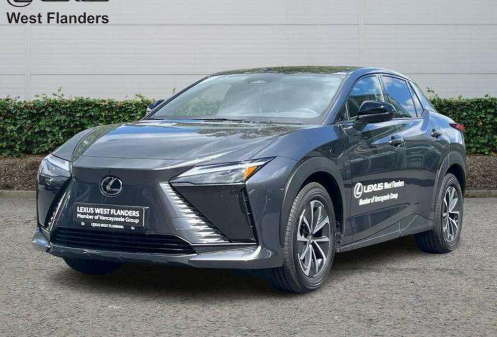 Lexus Executive Line + PANOROOF