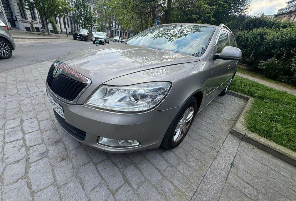 Skoda Octavia SW 1.6 CR TDi Active DPF