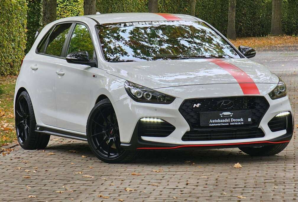 Hyundai i30 N 2.0 T-GDi N Performance THIERRY NEUVILLE EDITION 10/35  UNIEKE WAGEN