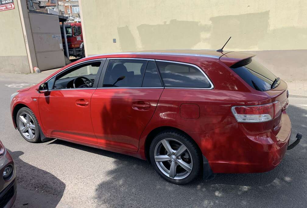 Toyota SW 150 D-catFAP Lounge