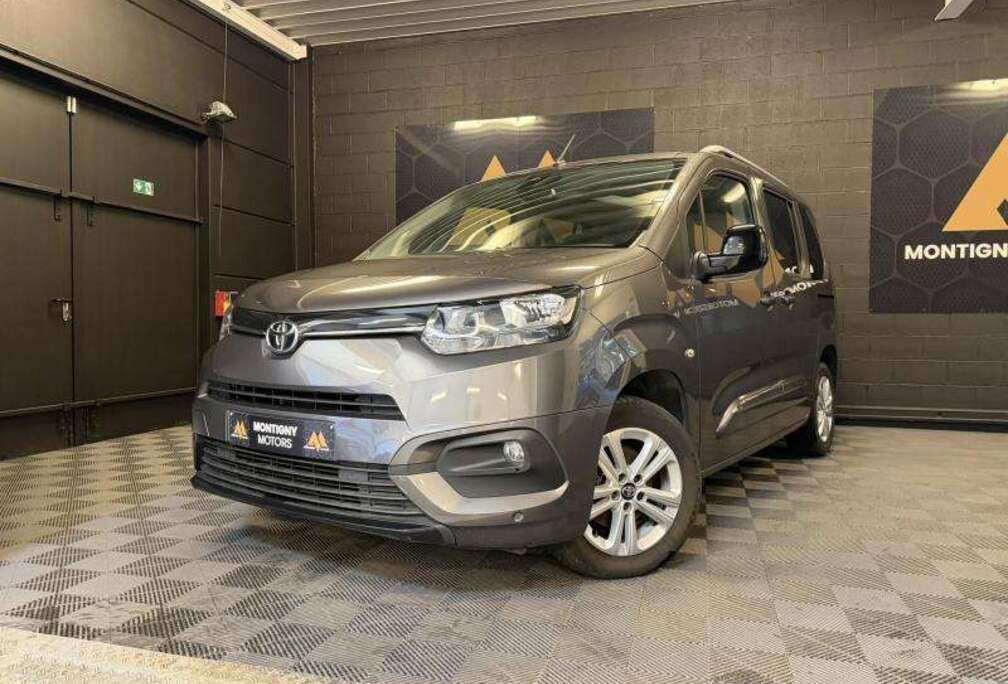 Toyota Verso 1.5HDi 102cv *CARPLAY*CAMERA*CAPTEURS*CLIM*CRUISE*