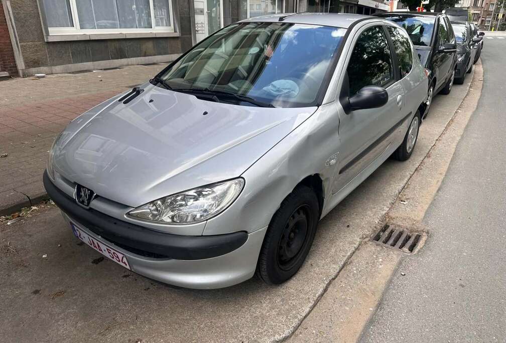 Peugeot 1.1i Color Line