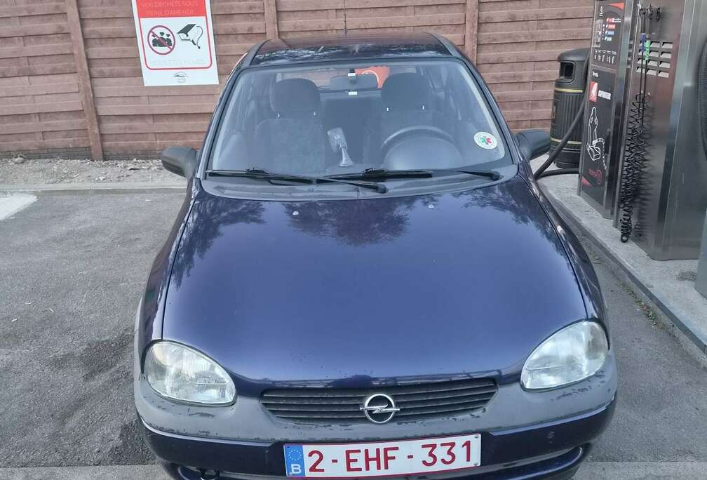 Opel 1.2i XE 16v Edition 2000