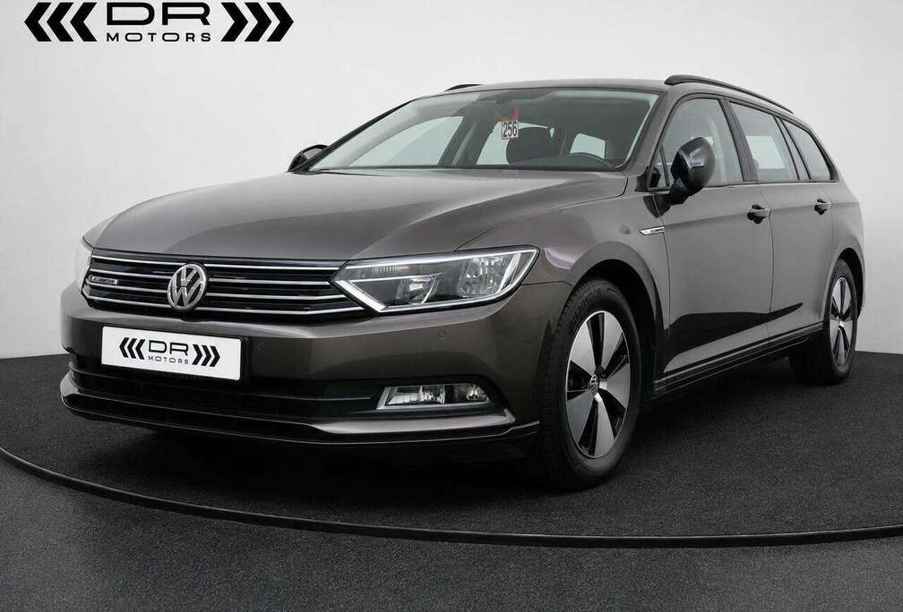 Volkswagen Blue Motion Active Cruise control  Camera