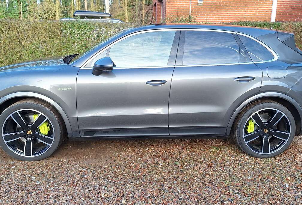 Porsche Cayenne Turbo S E-Hybrid Tiptronic S