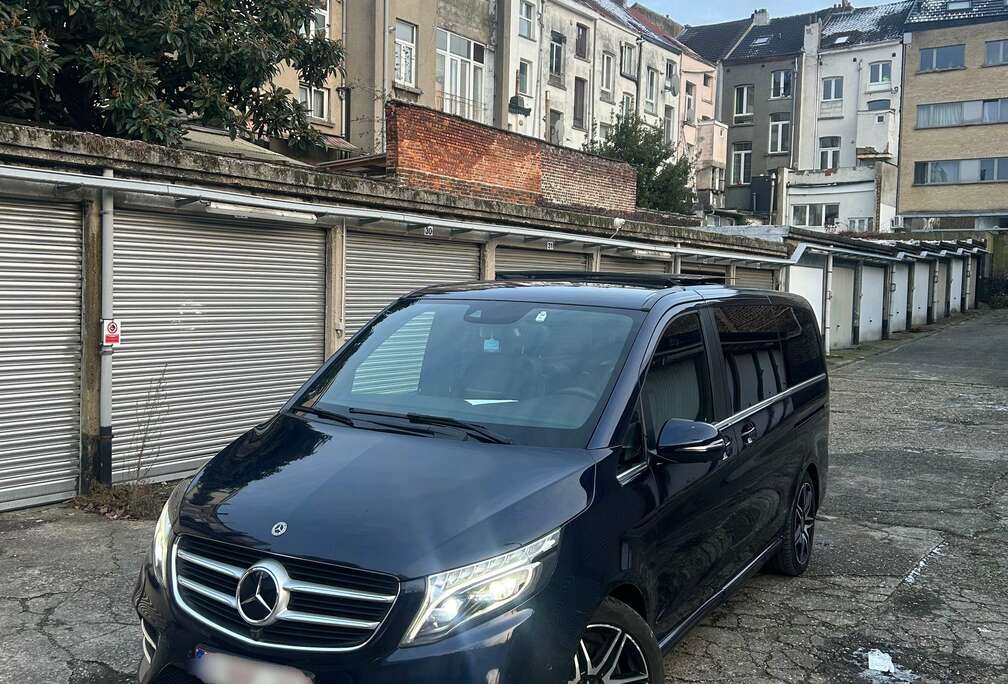 Mercedes-Benz d AMG LINE PANO