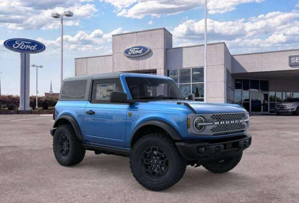 Ford 2.3 Badlands 2 doors Velocity blue