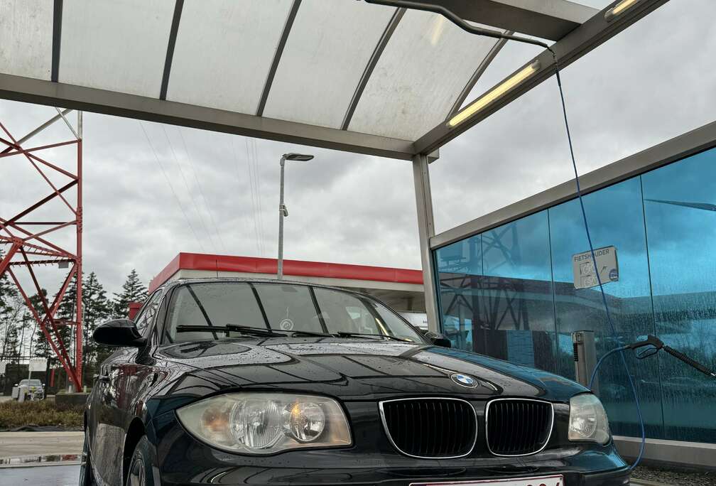 BMW 118d schadewagen / M47-Engine