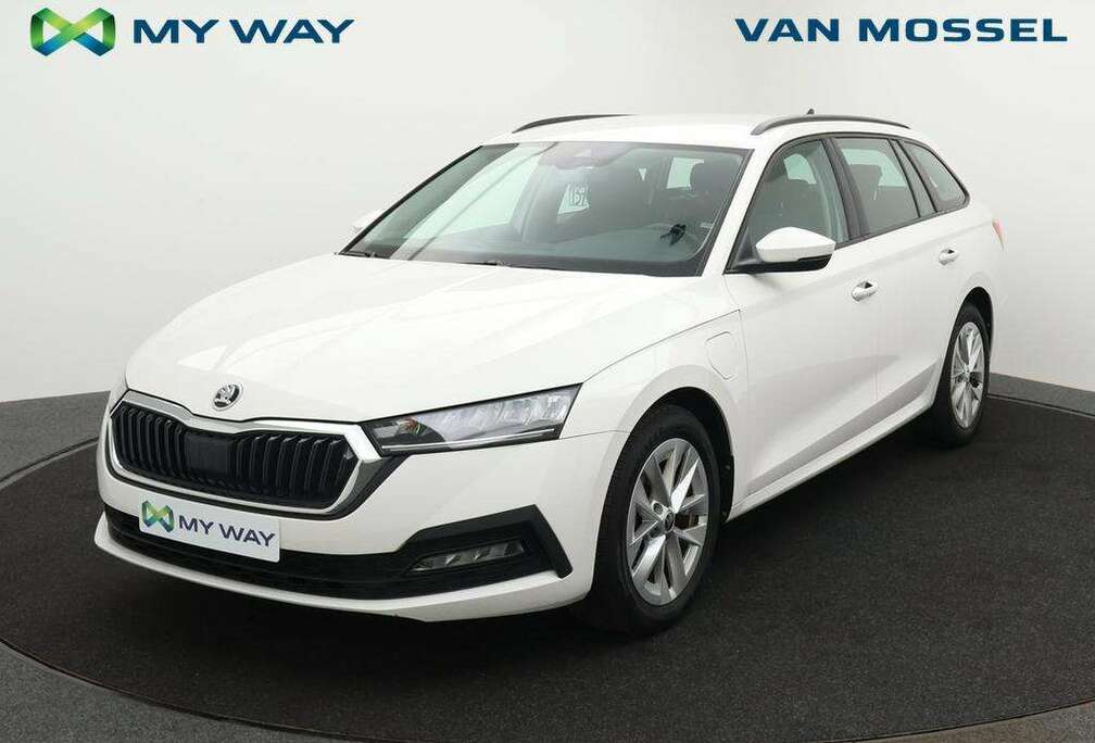 Skoda Octavia Combi PHEV 1.4TSI 204PK Ambition *AUTOMAAT*APP CONNECT*PDC*CRUISE*DIGITAL DASHBOARD*ZETELVERWARMING*...