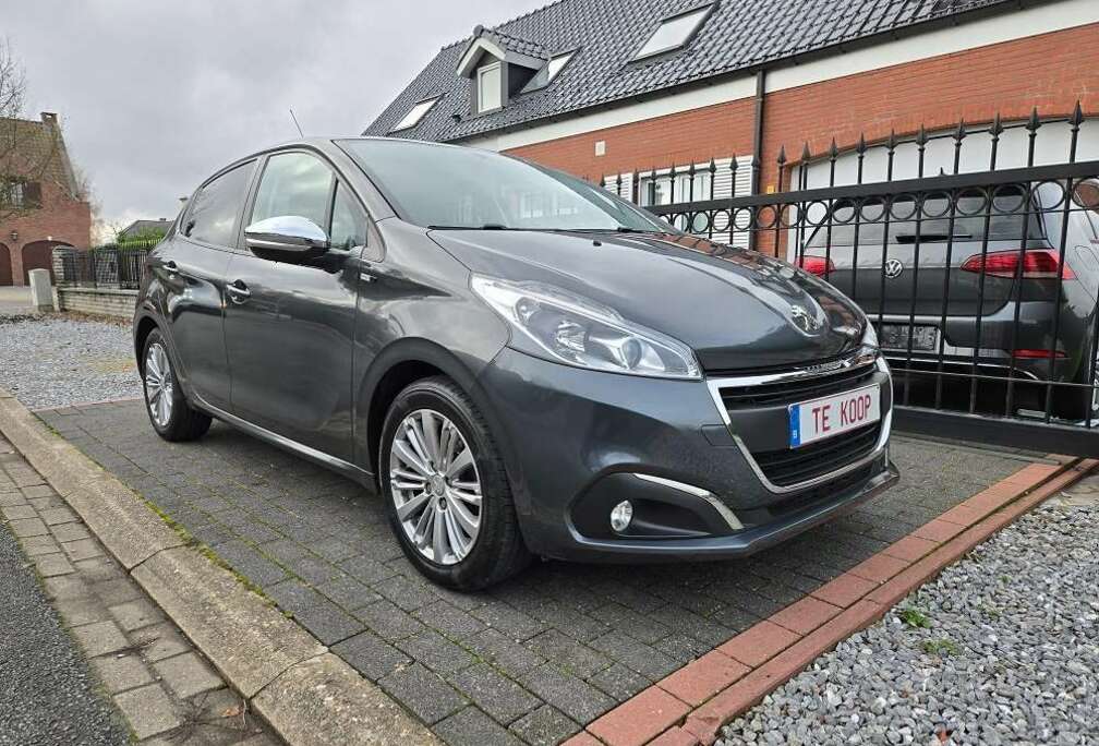 Peugeot 208 1.2i PureTech Style