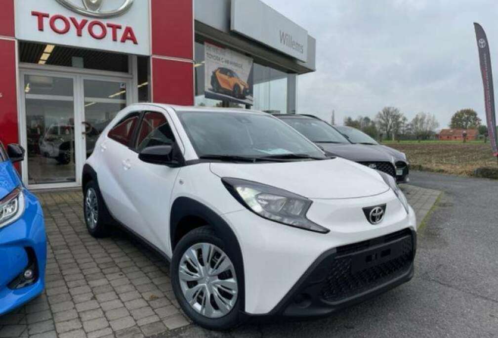 Toyota play Aygo X Xplay DIRECT LEVERBAAR