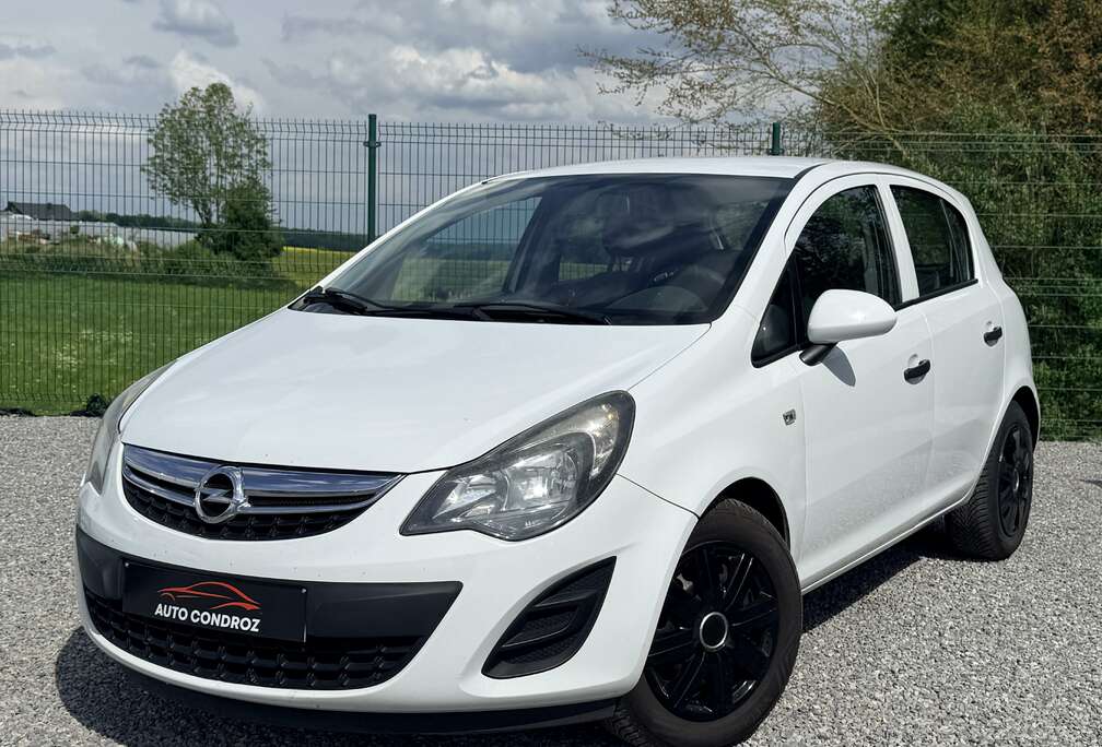 Opel Corsa  1.2 ESSENCE  12 MOIS GARANTIE