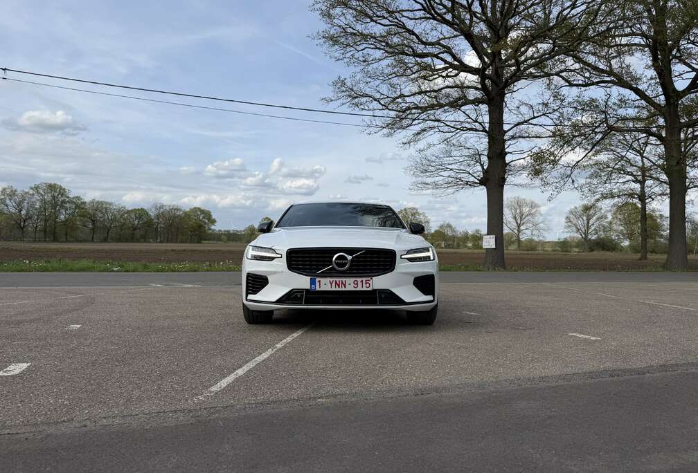 Volvo S60 2.0 T8 AWD PHEV R-Design