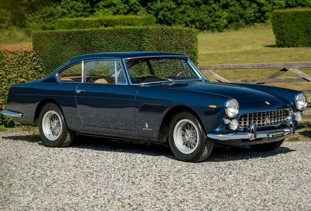 Ferrari GT/E Pinin Farina 2+2 Series III