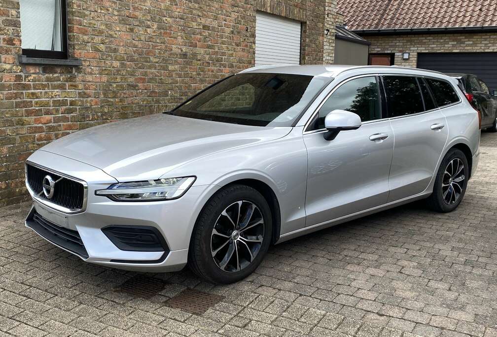 Volvo D4 Geartronic Momentum Pro leder bruin nieuwstaat