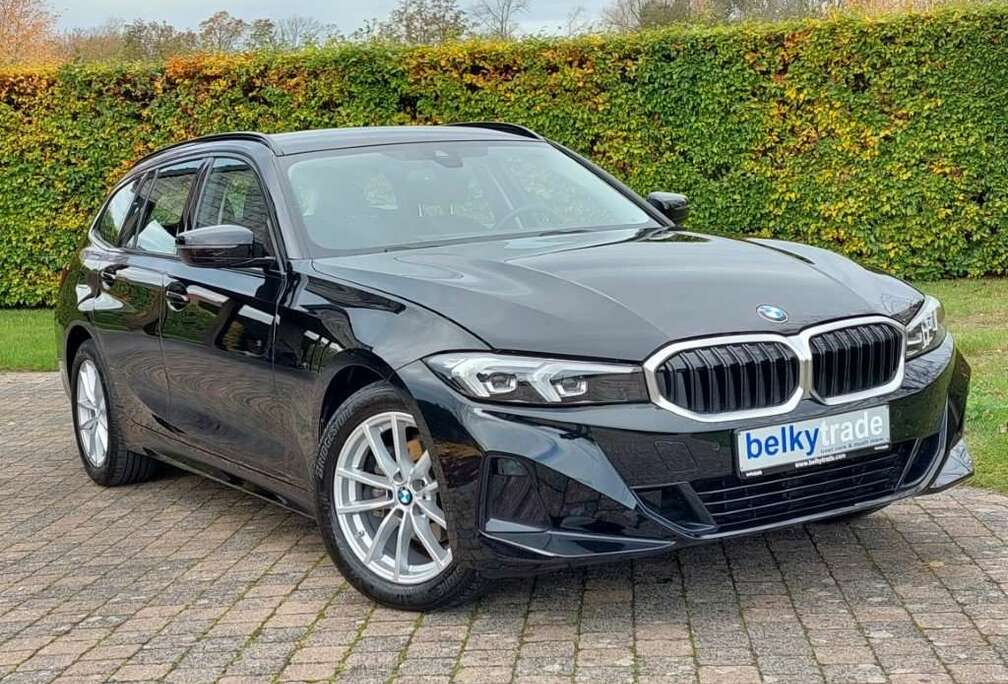 BMW 318i Touring Aut. - Live Cockpit Pro - Verw zetels