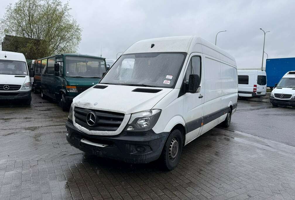 Mercedes-Benz 313 (Stock ID 69301)