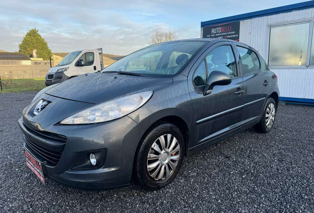 Peugeot 207+ 1.4i ACCESS**CLIM**VE**VC**CARNET COMPLET