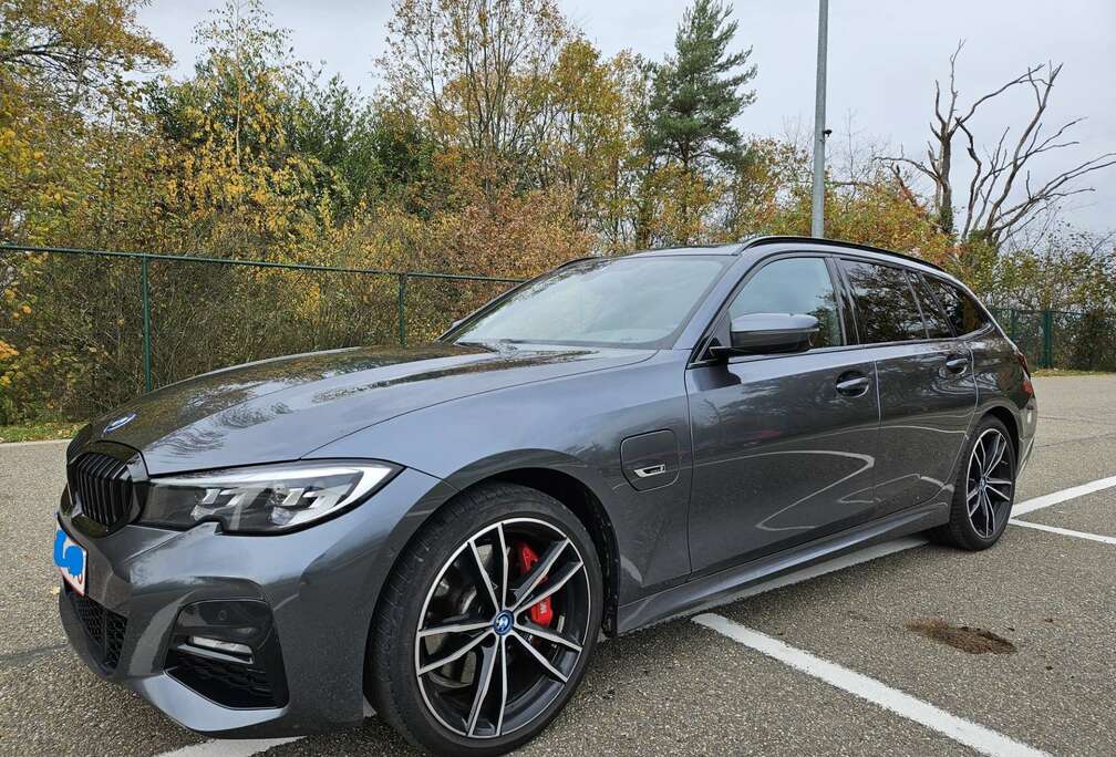 BMW Touring 320eAS M-sport pro, shadowline, 19\'sportvelgen, trekhaak