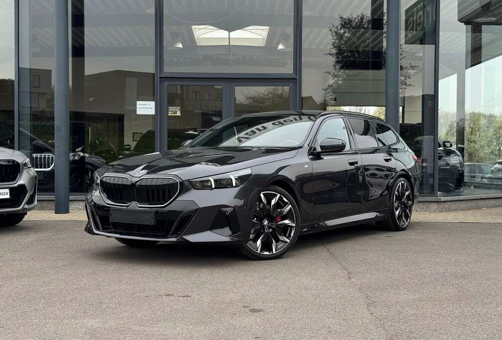 BMW i Touring M Sport Pro /B&W / PANO/ 360/ HUD/ TRKHK